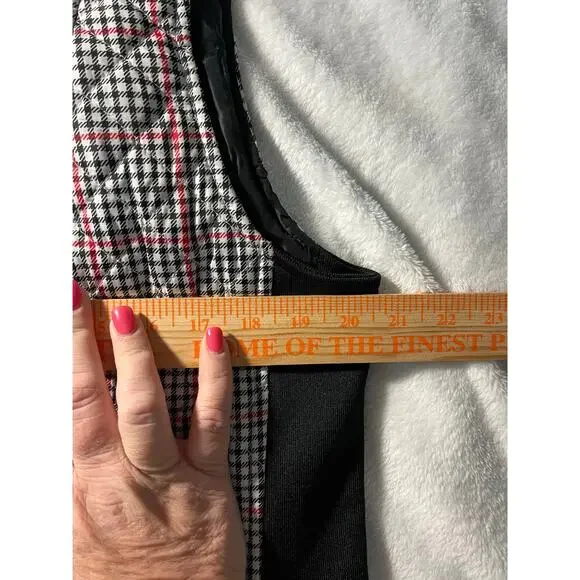 Kim Rogers Size Large Quilted Plaid Zip Vest w Snap Pockets Preppy Cozy - Picture 11 of 11